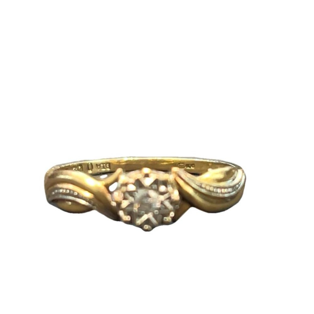9CT Gold & 0.5 Ct Diamond Ring - Size O