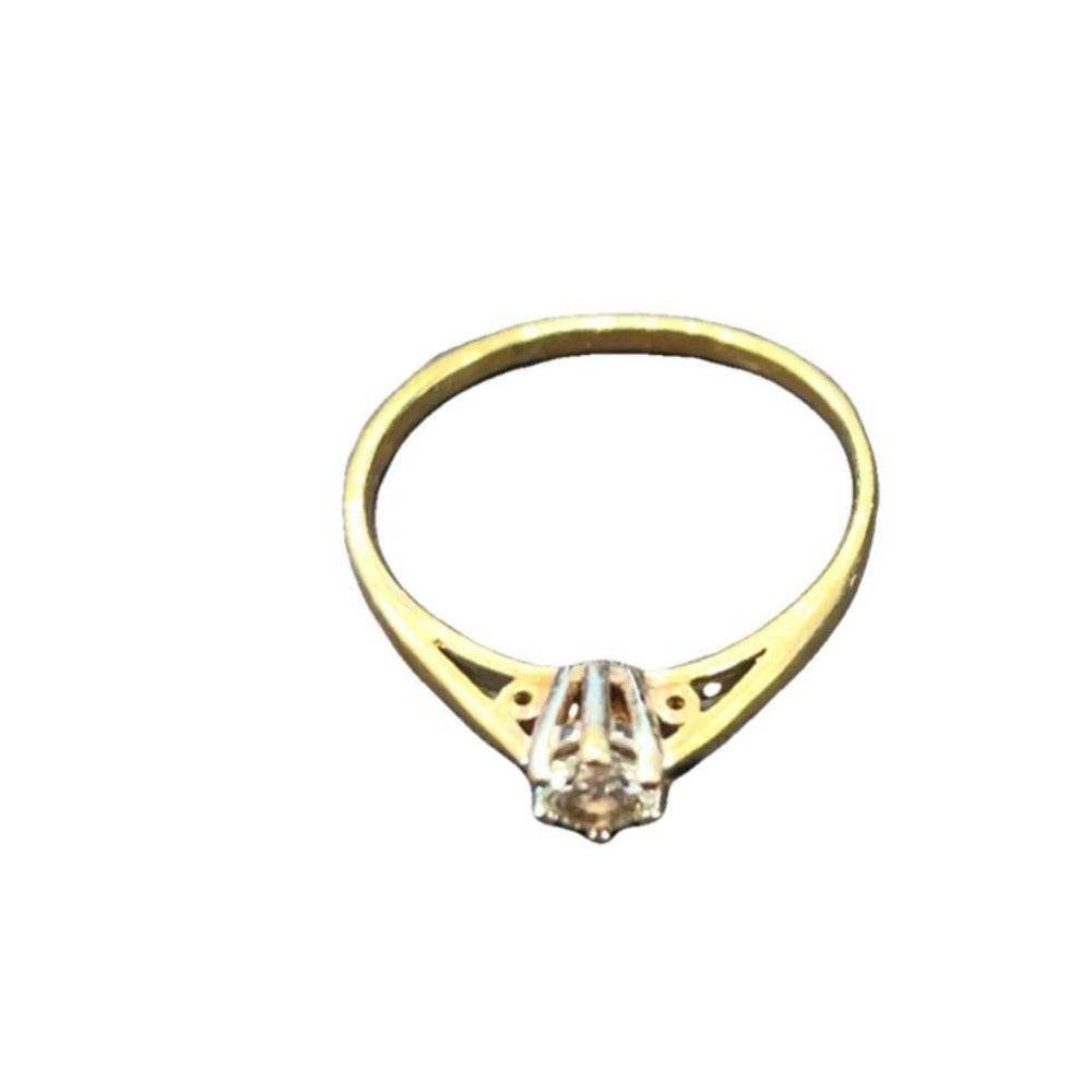 9CT Gold & 0.15 Round Diamond Ring - Size O