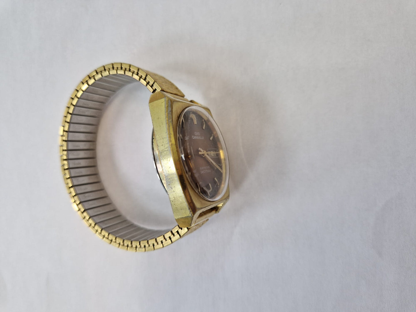 Caravelle Set-O-Matic Watch w/ Elastic Strap Used - 12 Month Warranty - Money Maker