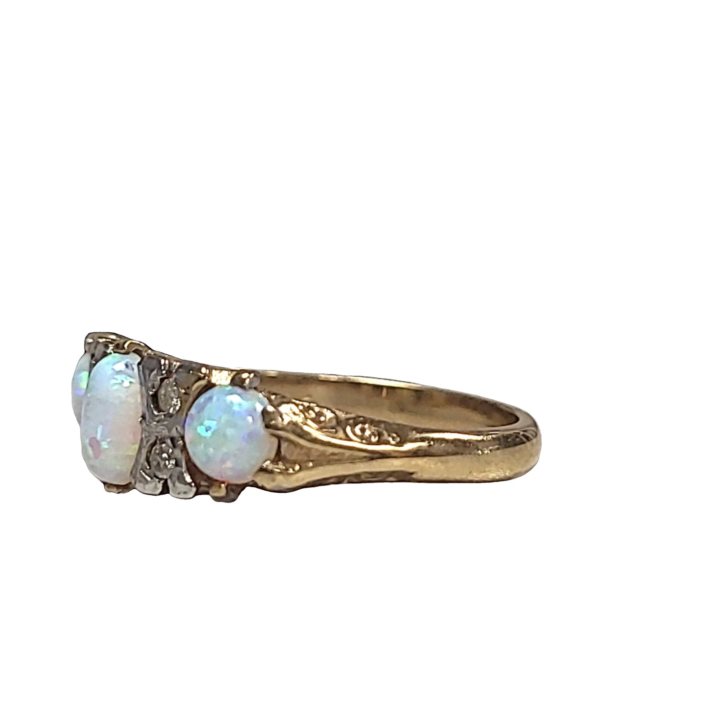 3 stone opal 9ct ring M