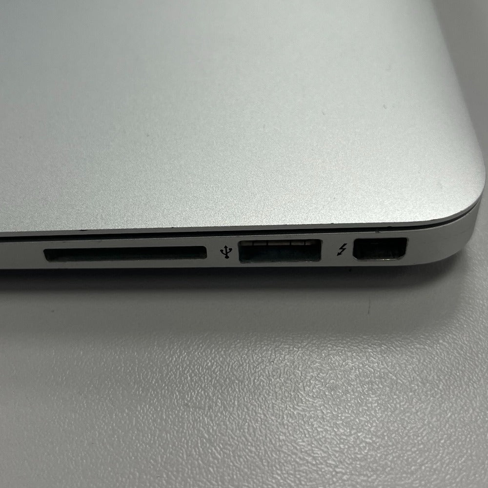 Apple Macbook Air 2.2 GHz Inter Core i7 2TB