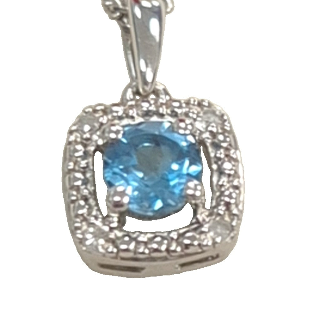 Diamond pendant with silver chain