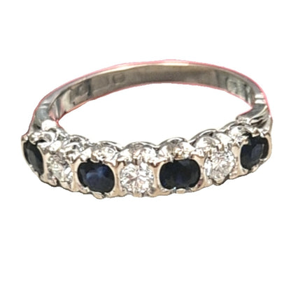 18CT White Gold and Sapphire Ring Size L