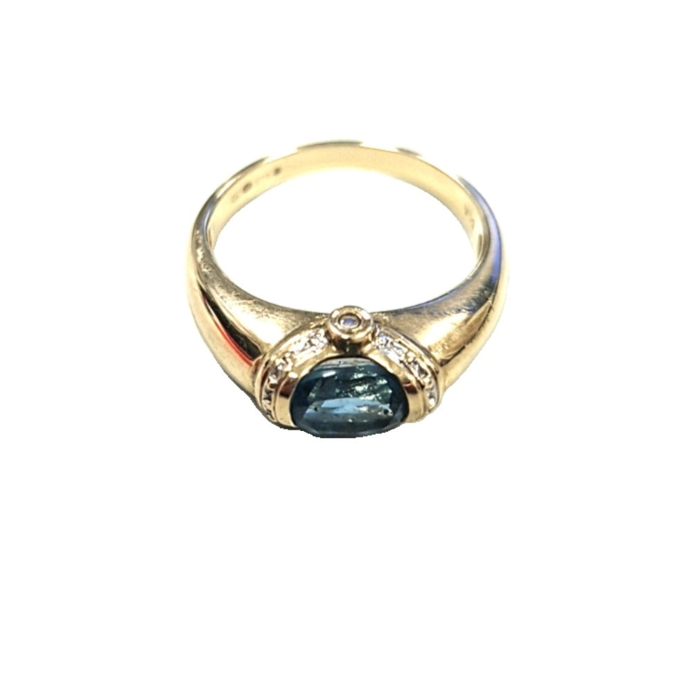 Gold Ring Topaz colour stone
