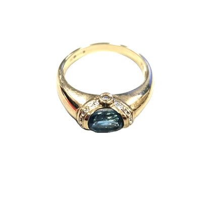 Gold Ring Topaz colour stone