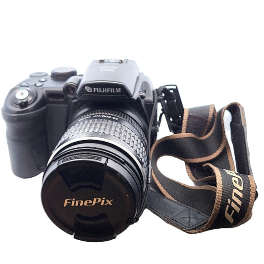 FinePix S9500