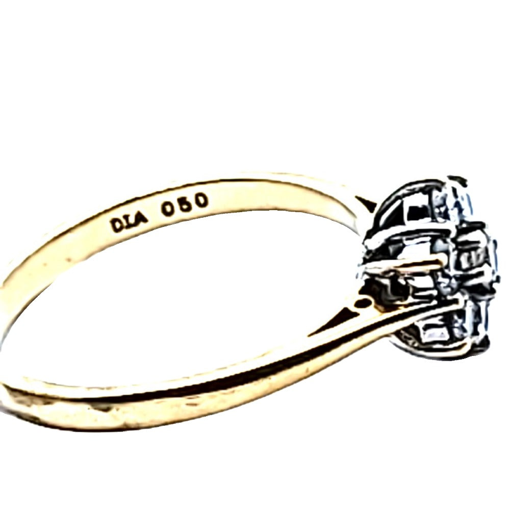 18ct Gold Diamond Ring Size 0