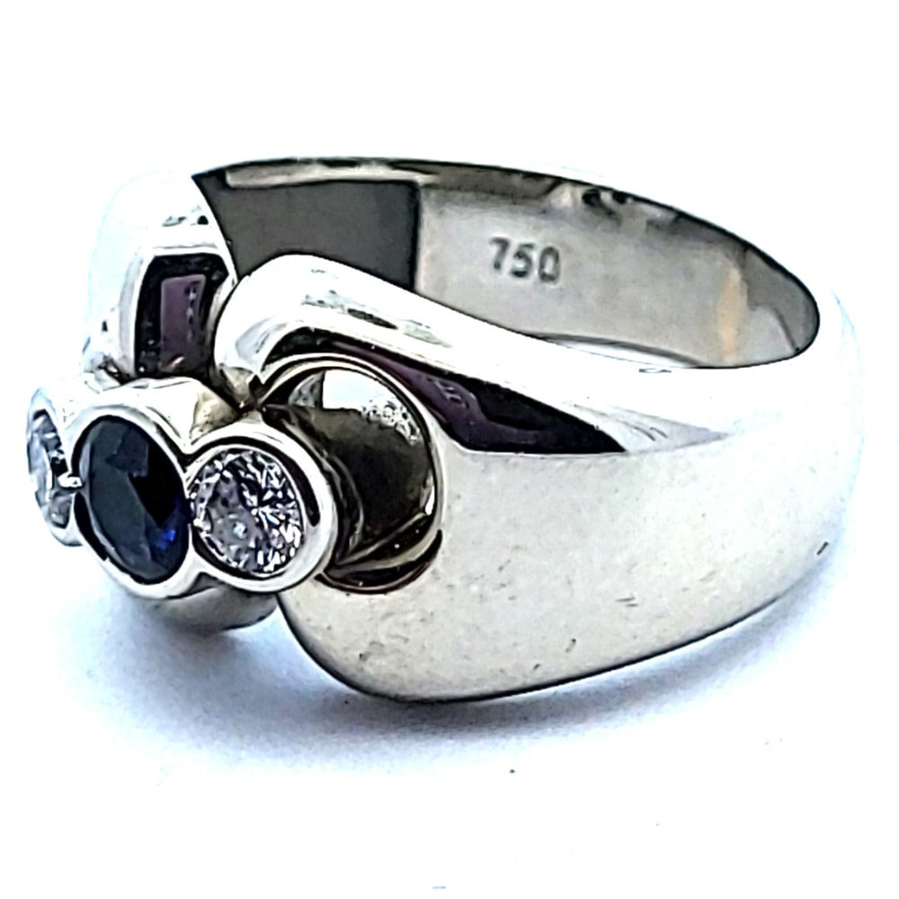 14CT Gold Ring with Sapphire and Diamond