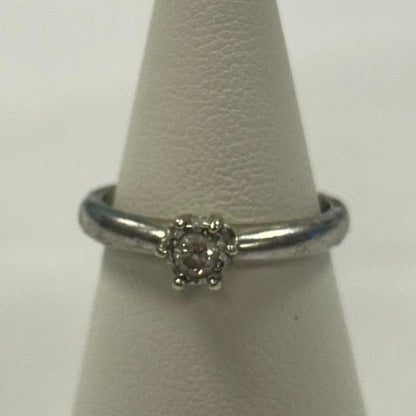 9CT Gold & 0.10 Diamond Ring - Size L