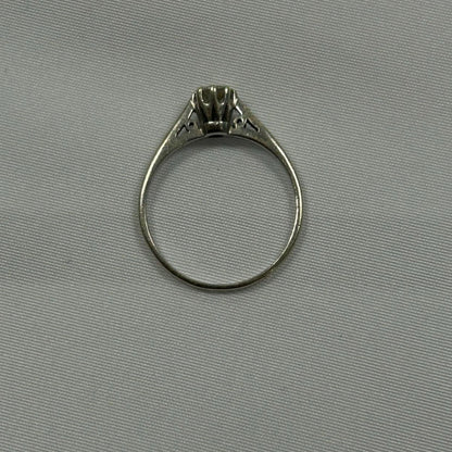 9CT Gold & 0.25 Diamond Ring - Size M