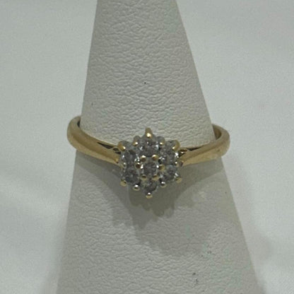 18CT Gold and 0.25 Diamond Ring - Size L