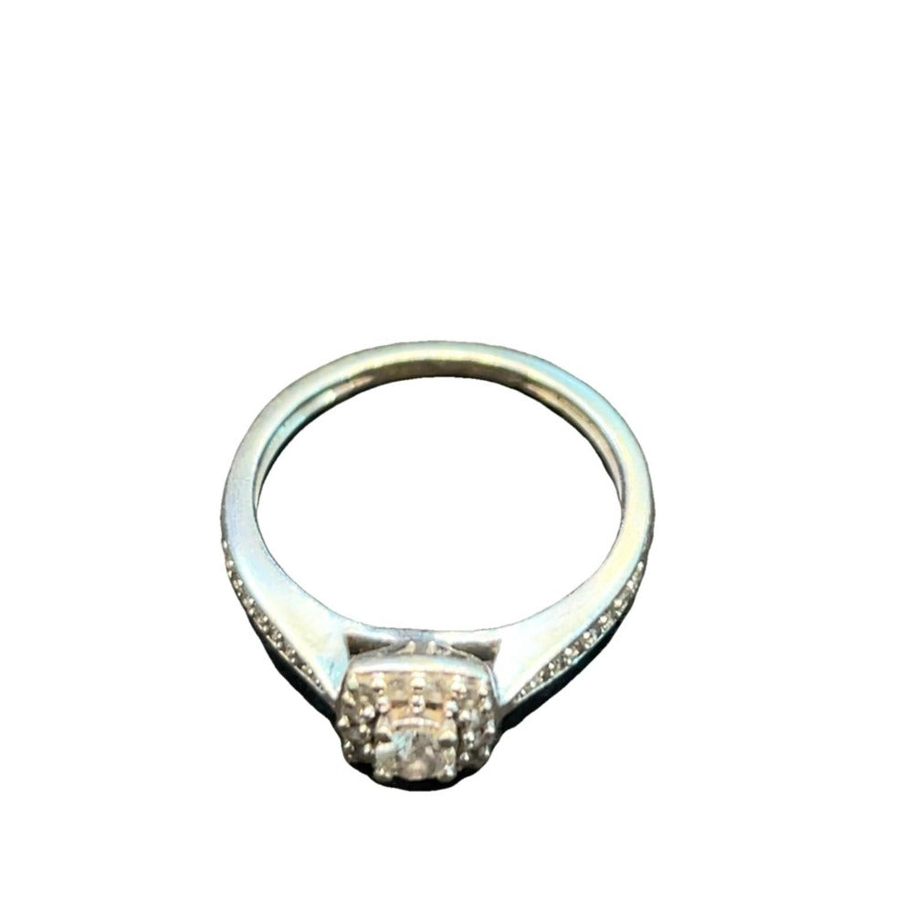 9CT White Gold & 0.33 Diamond Ring - Size M