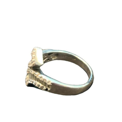 18CT White Gold & Diamond Ring