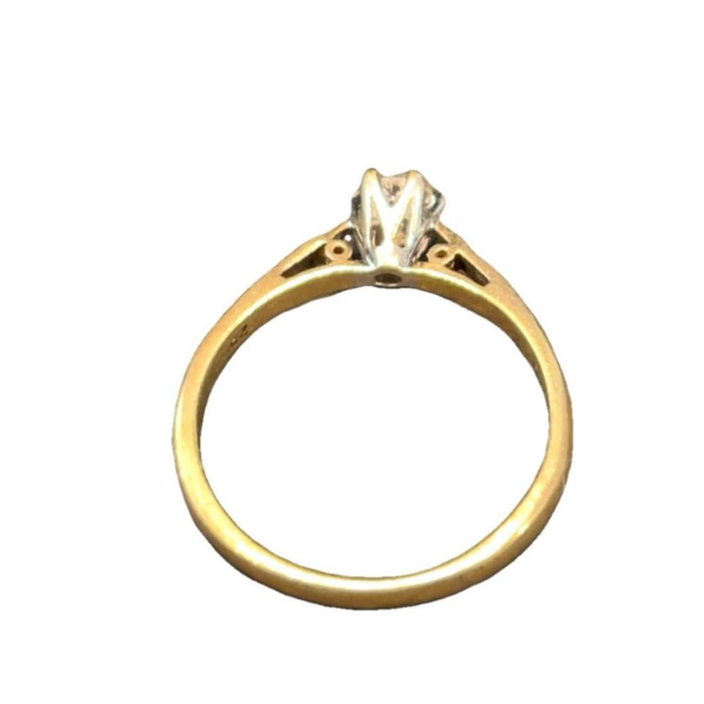 9CT Gold & 0.25 Diamond Ring - Size O