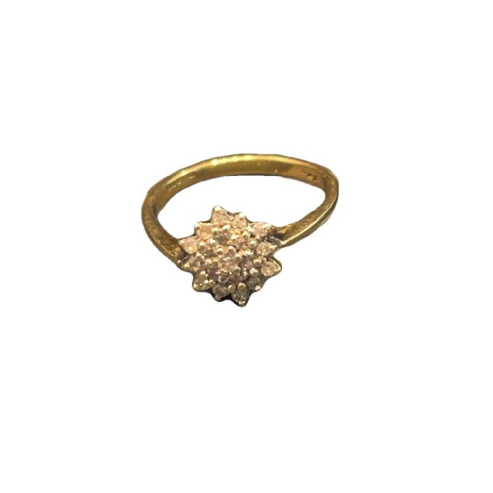 9CT Gold & Diamond Cluster Ring - Size K