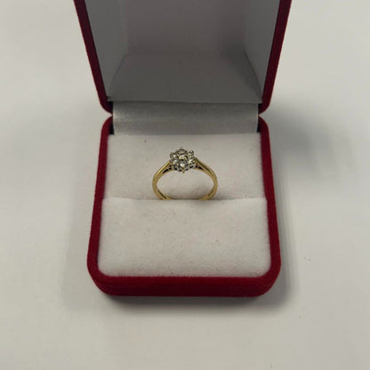 18CT Gold and 0.25 Diamond Ring - Size L