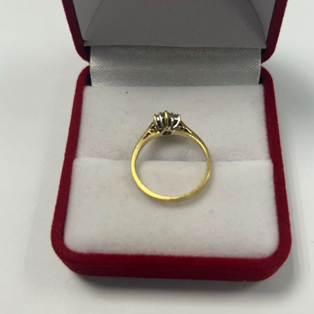 18CT Gold and 0.25 Diamond Ring - Size L