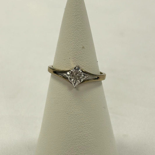 9CT Gold & 0.5 Diamond Ring - Size L