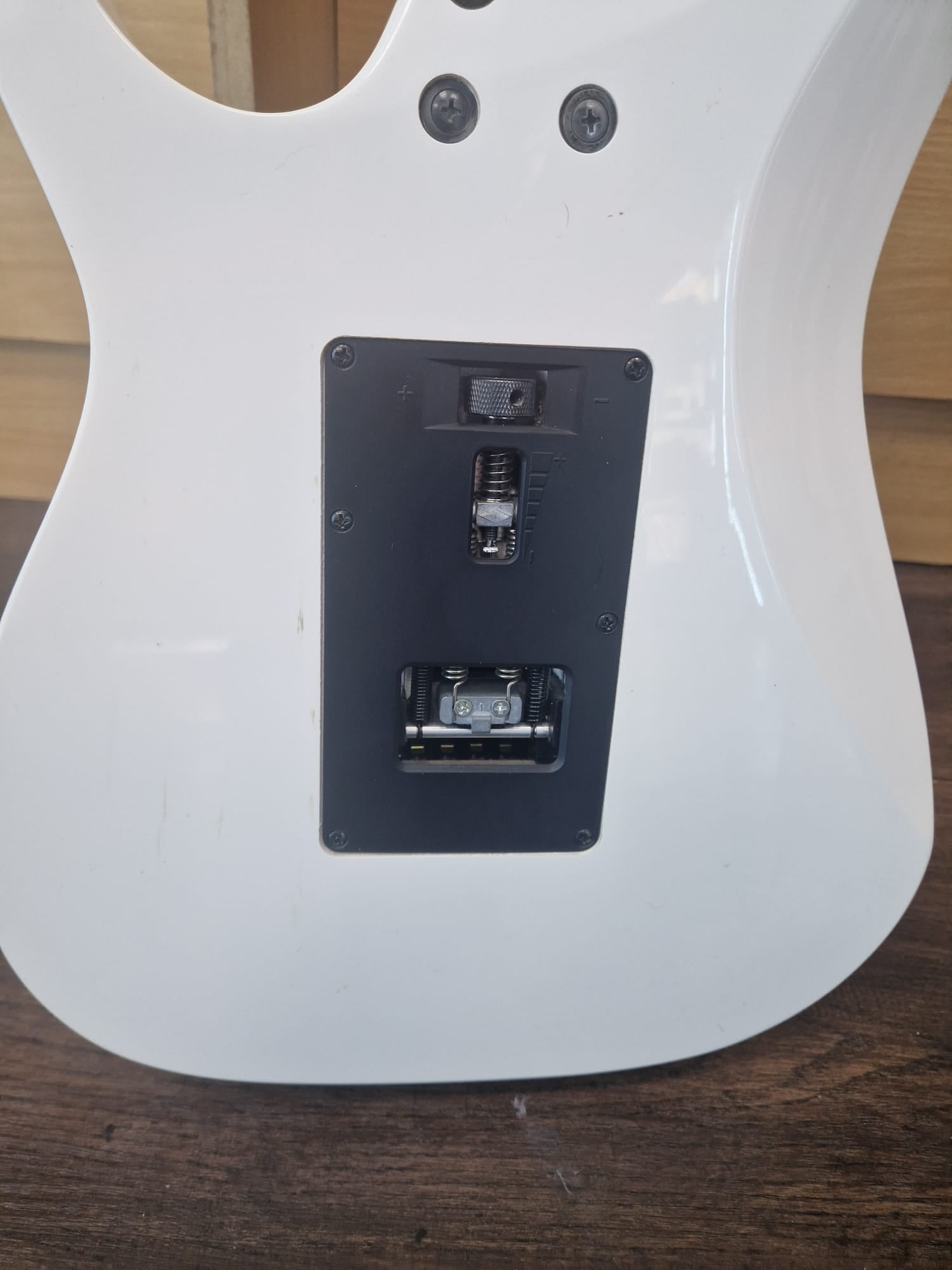 Ibanez RG350DXZ 1P-03 Electric Guitar Heavy Cosmetic Wear + Bag 12M Warranty - Money Maker 