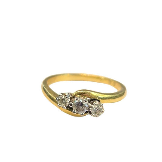 18CT Gold & Three Diamond (0.25) Ring - Size M