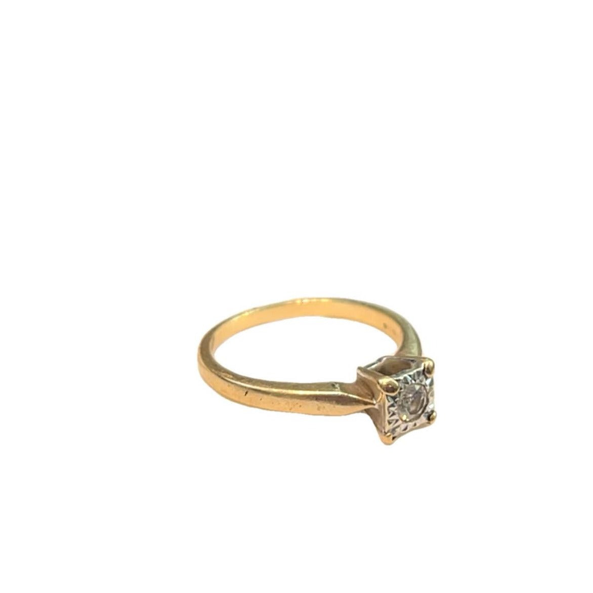 9CT Gold & 0.10 Round Diamond Ring - Size L