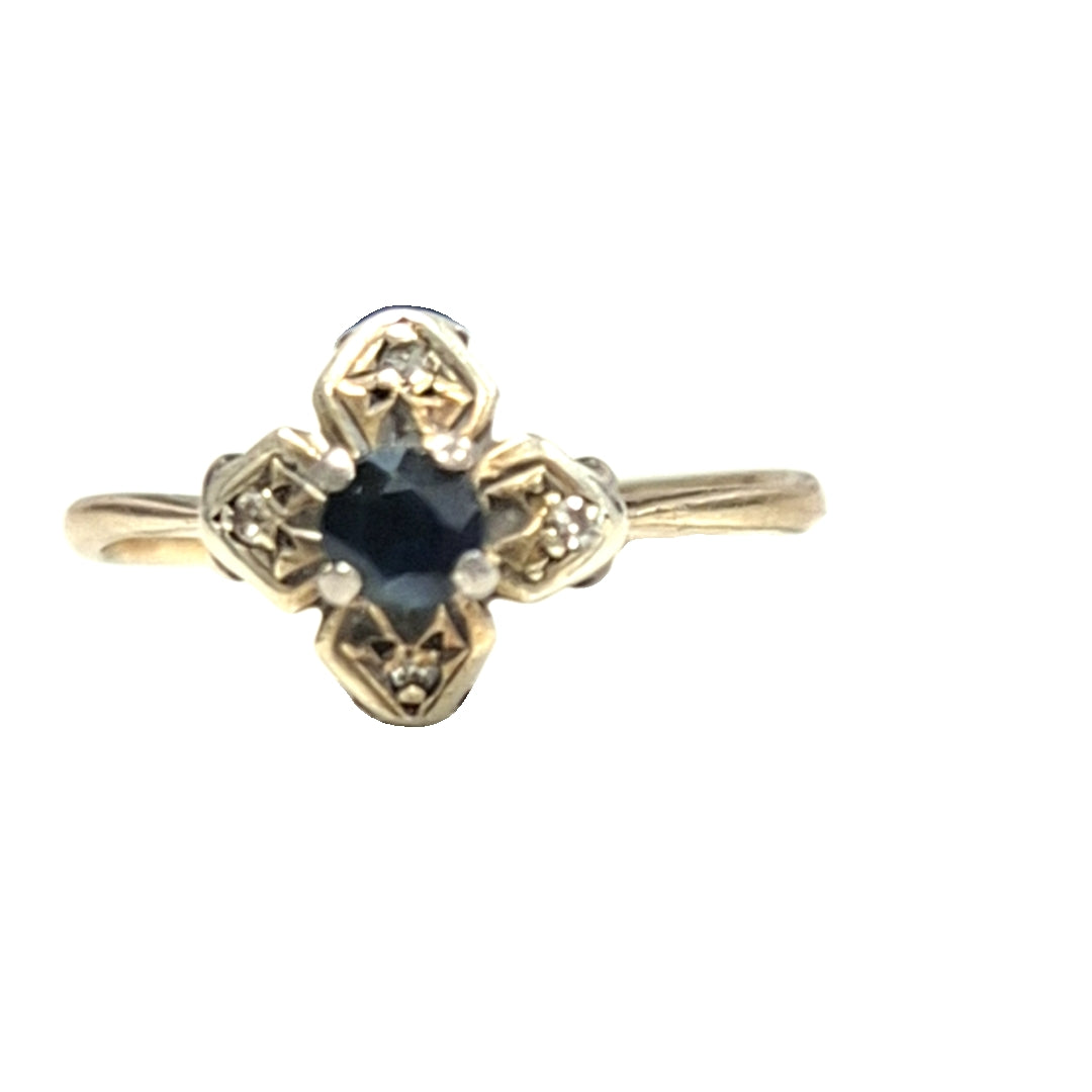 Four Petals Ring With Dark Blue centre stone Size L