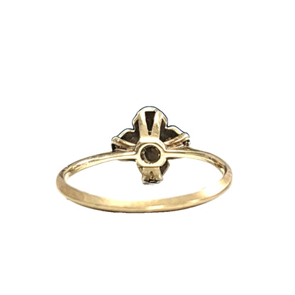 Four Petals Ring With Dark Blue centre stone Size L