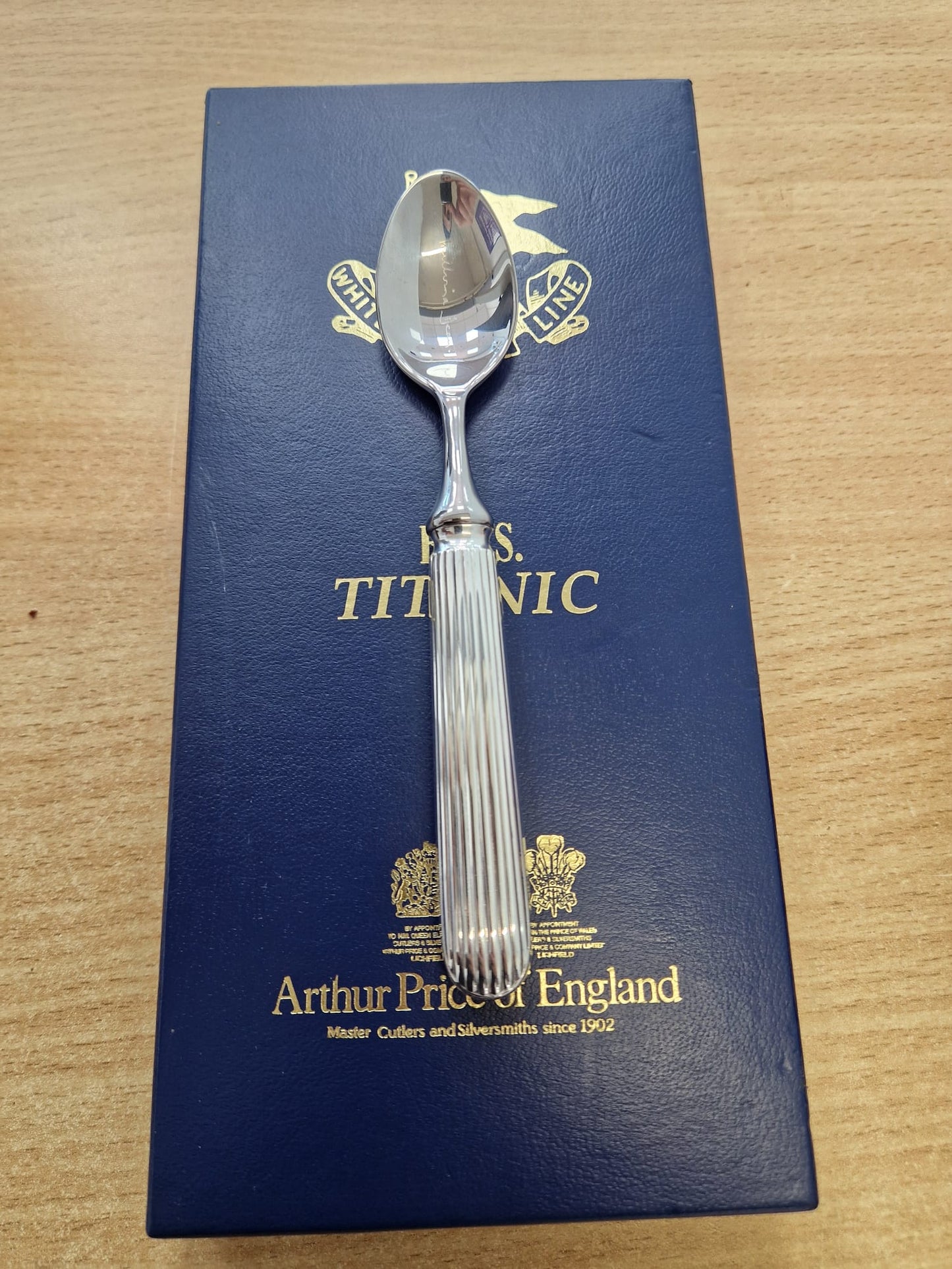 Vtg Titanic Millvina Dean Spoon Boxed w/ Cert Arthur Price White Star Line