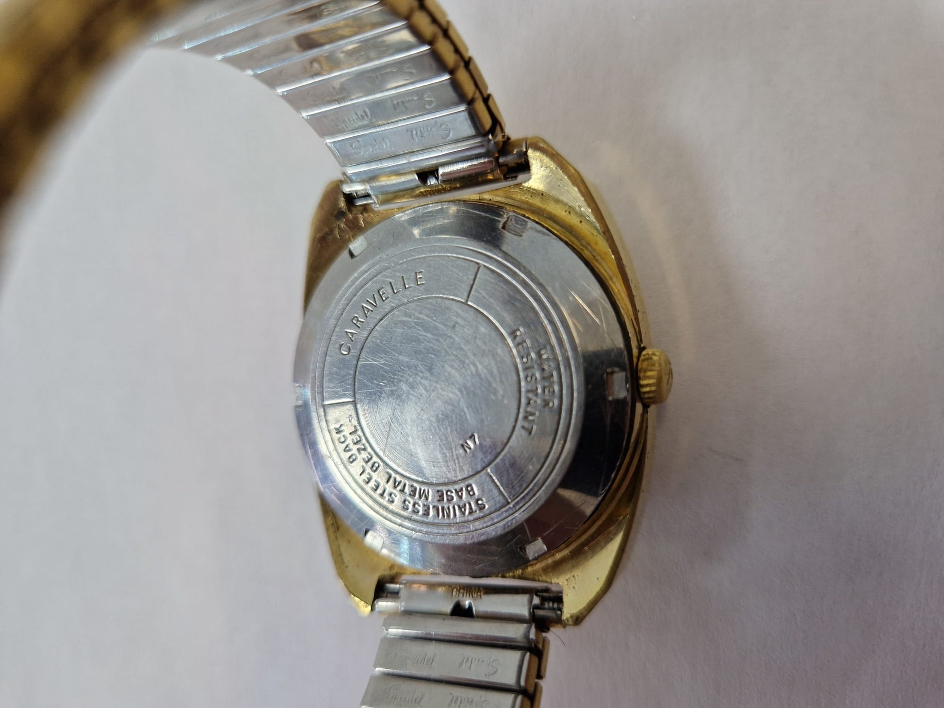 Caravelle Set-O-Matic Watch w/ Elastic Strap Used - 12 Month Warranty - Money Maker 