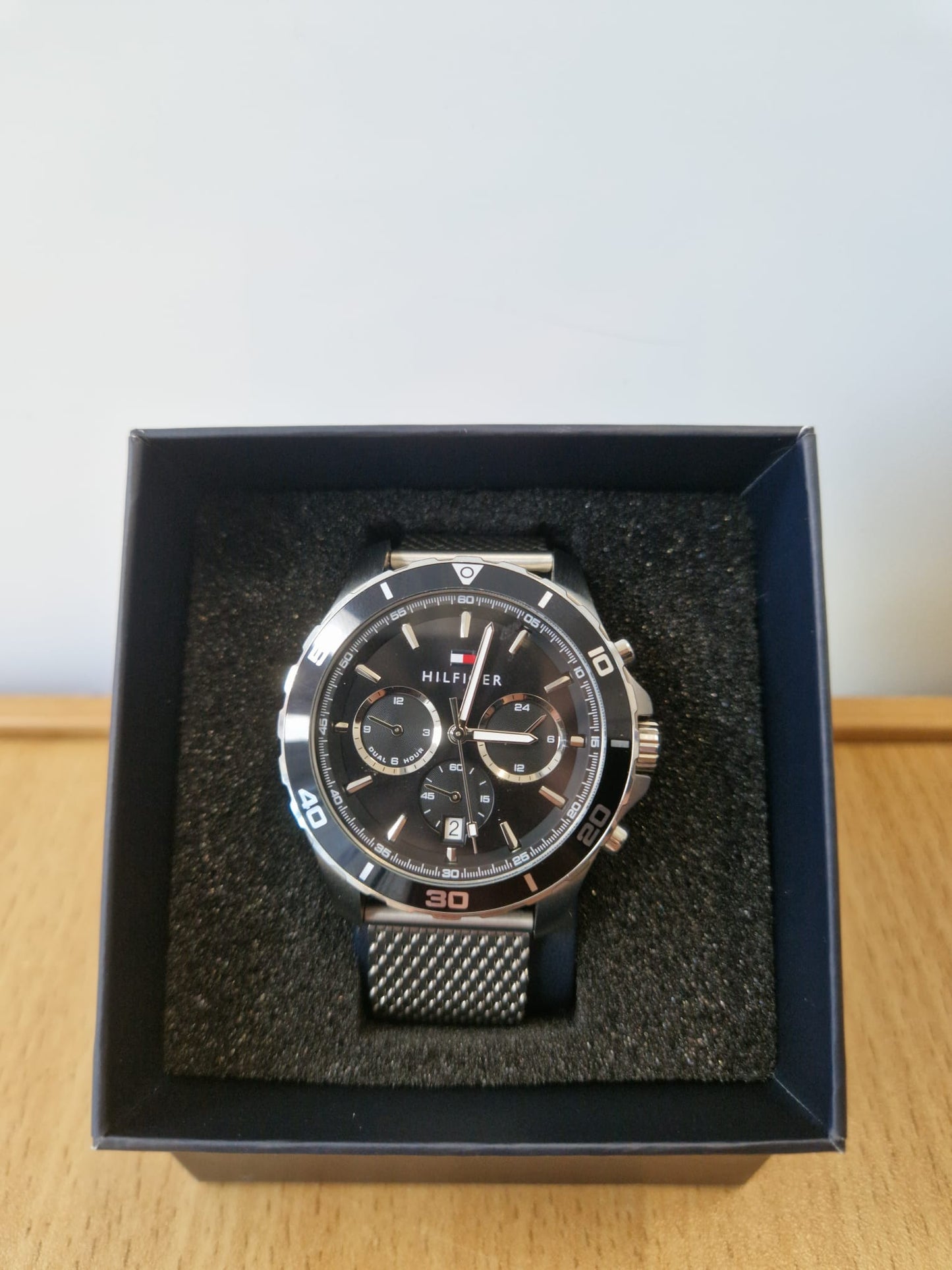 Tommy Hilfiger TH 495.1.14 Watch - Excellent Condition - 12 Month Warranty