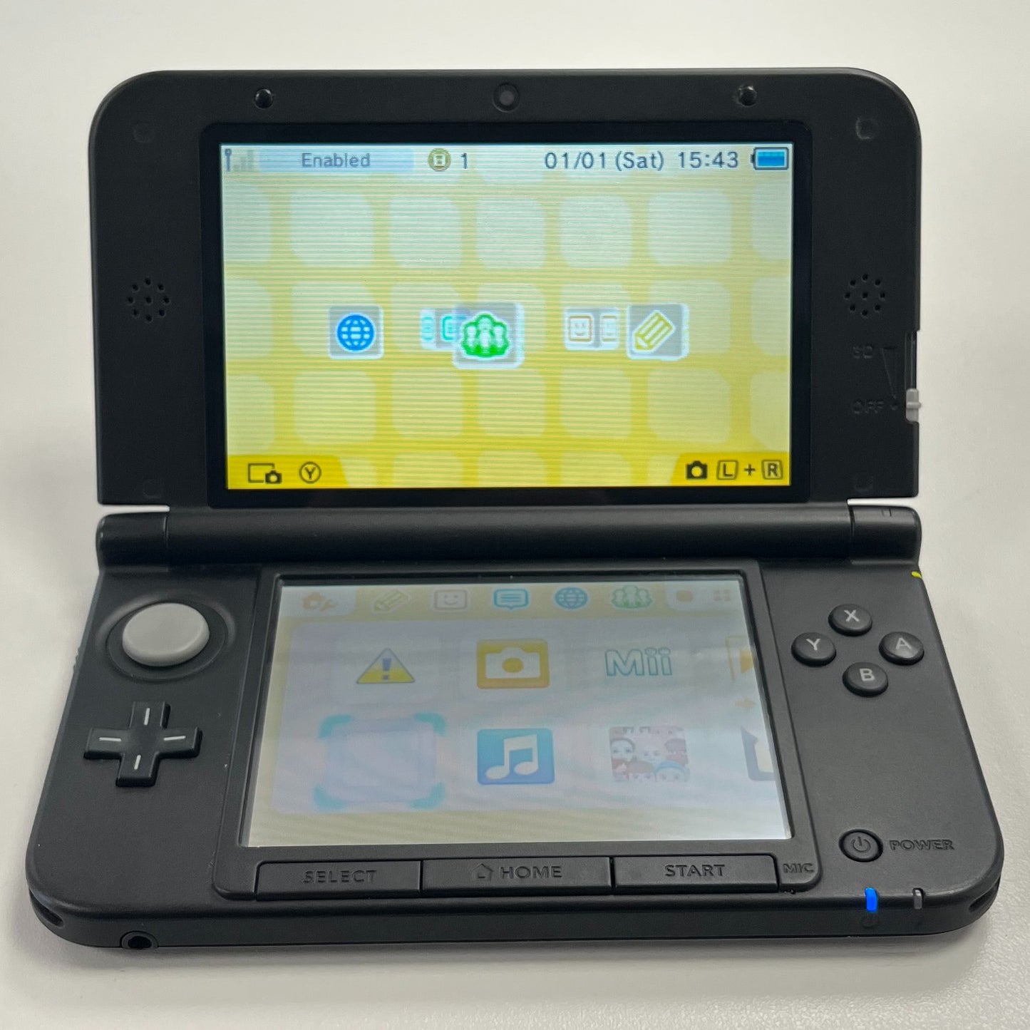 Nintendo 3DS XL
