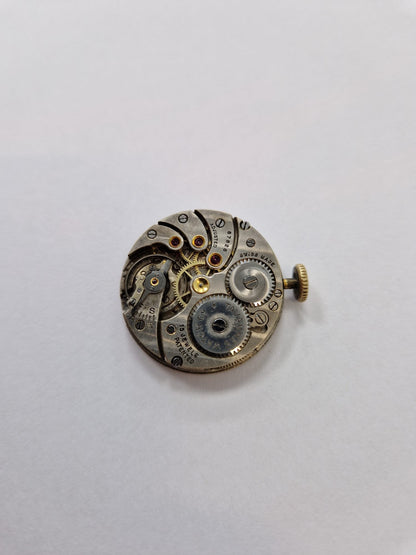 Faulty - Tavannes Swiss Made 15 Jewel Watch Movement Missing Minute Hand