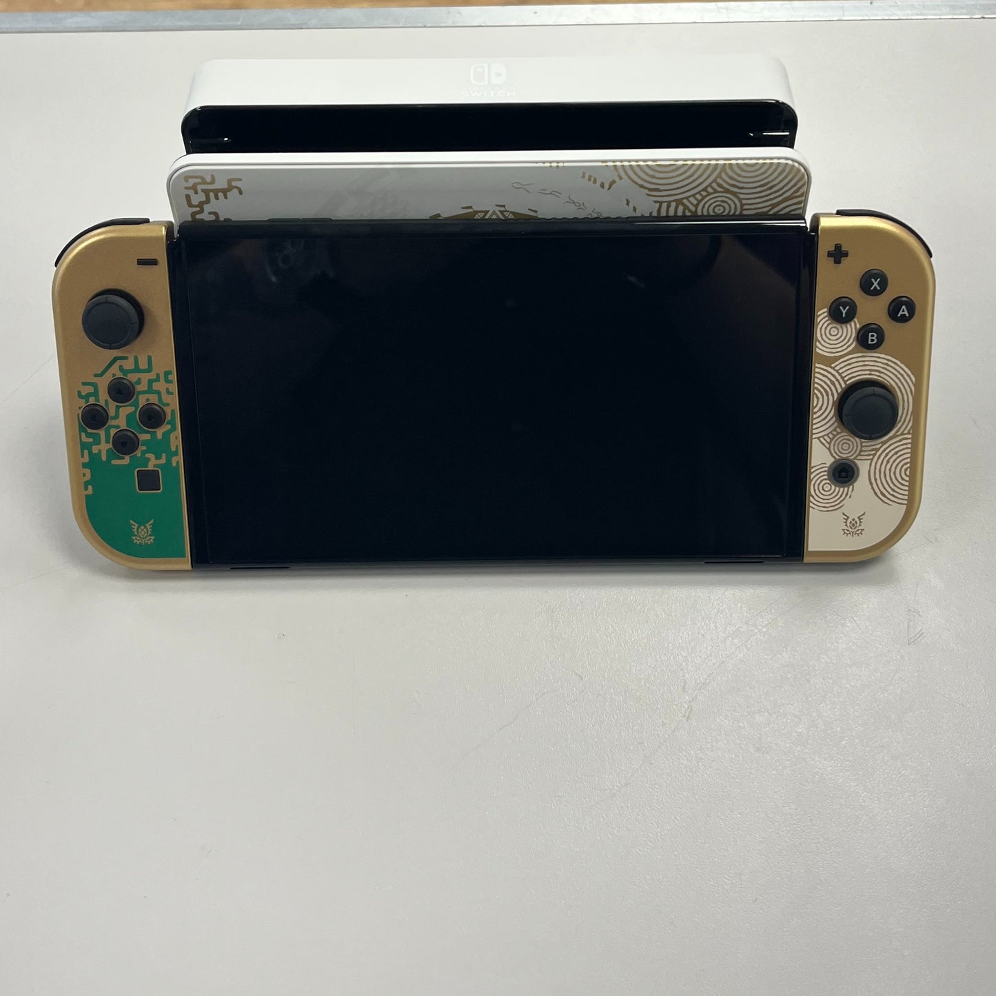 Switch Legand of Zelda console