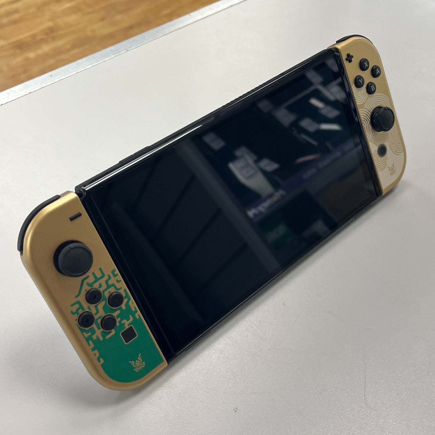 Switch Legand of Zelda console