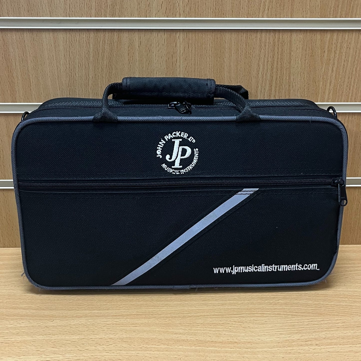 John Packer Clarinet with Hard Carry Case – Student Woodwind Instrument