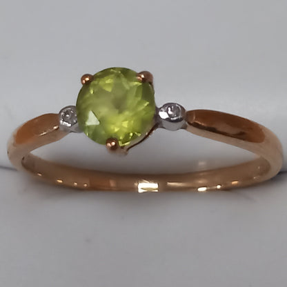 9ct Gold Green Stone & Diamond Ring Size R