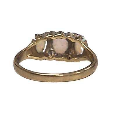9ct Opal Ring Size M