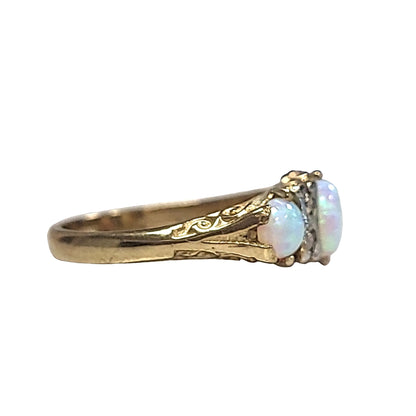 3 stone opal 9ct ring M
