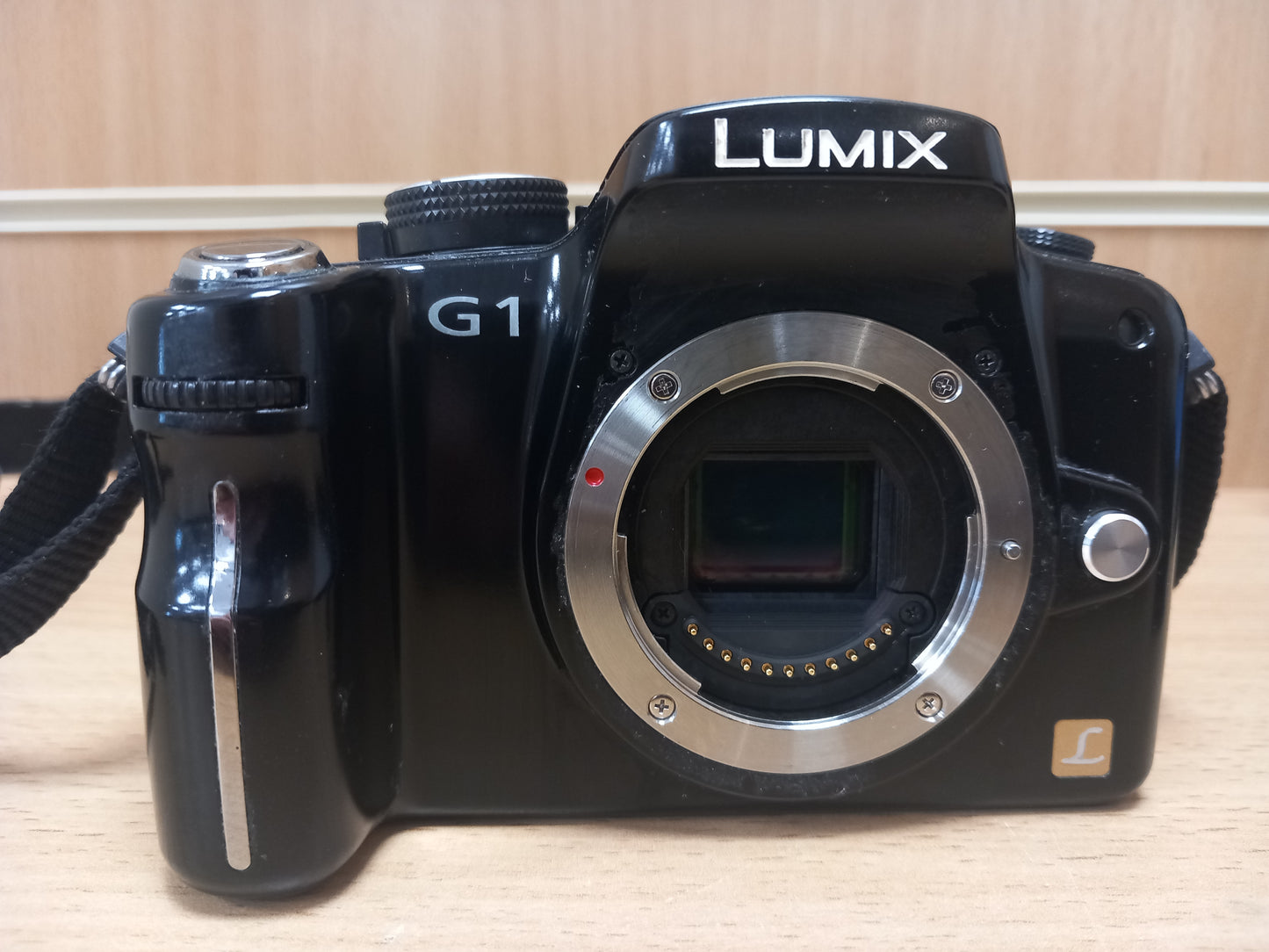 PANASONIC LUMIX G1K CAMERA AND G VARIO 45-200mm LENS SET - BOXED