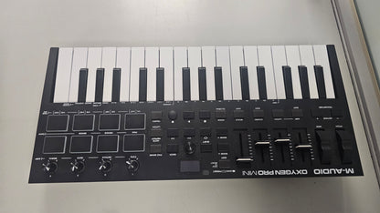 M-Audio Oxygen Pro Mini 32-Key USB MIDI Controller Keyboard