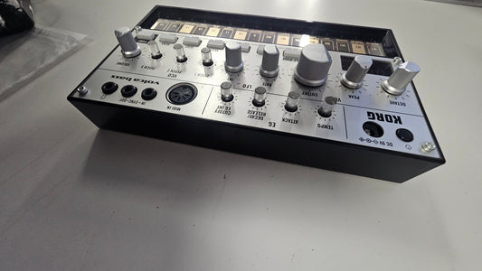 Korg Volca Bass Analogue Synthesizer – Compact Bass Machine with Sequencer - Money Maker 