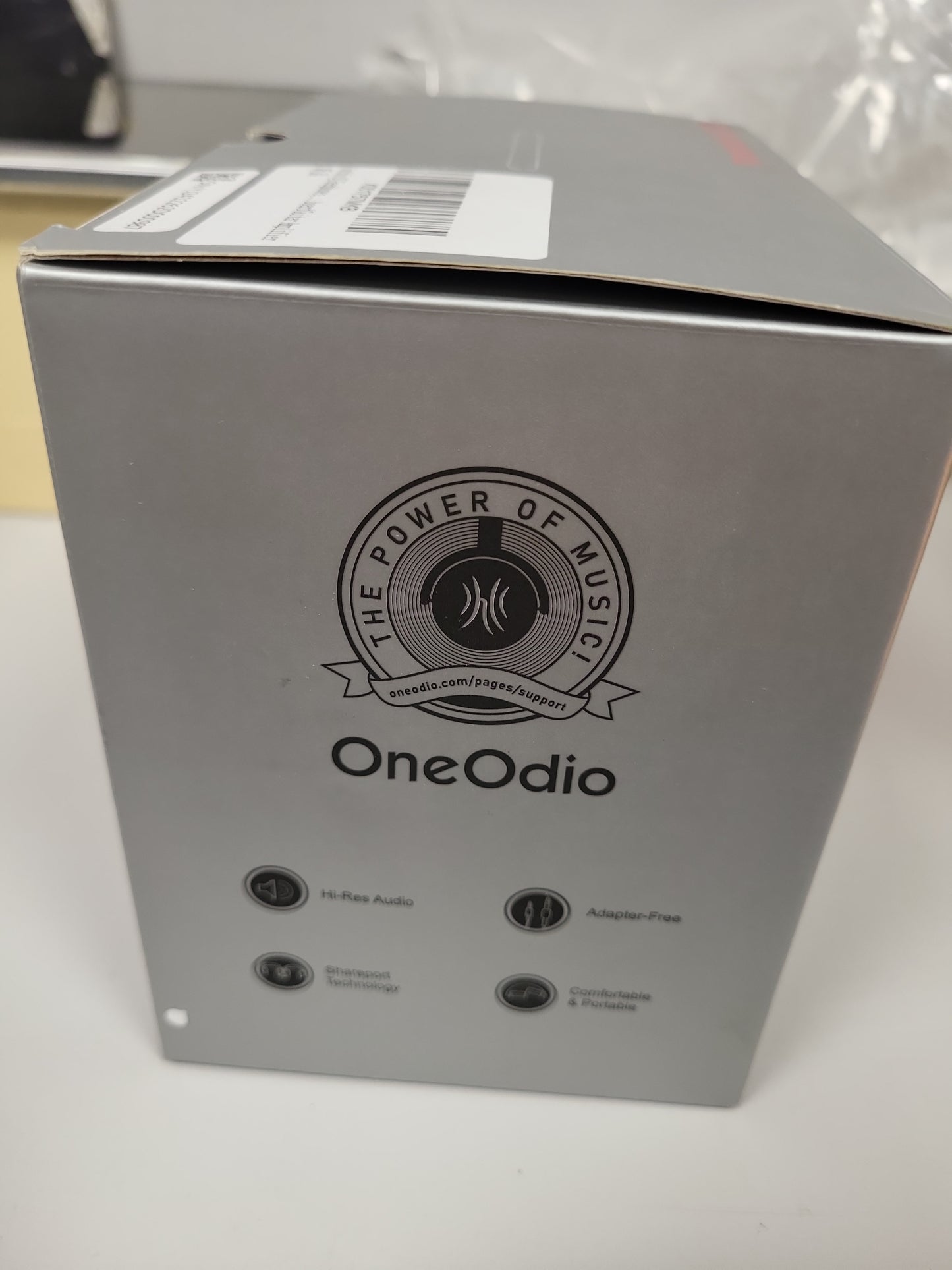 OneOdio Fusion A71 DJ Headphones – Wired Over-Ear Studio Monitor – Hi-Res Audio – Black/Red