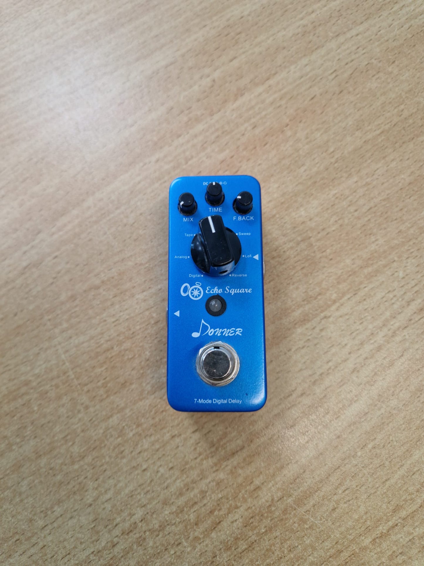 Donner Echo Square Delay Pedal Boxed with Instructions – 12m Warranty