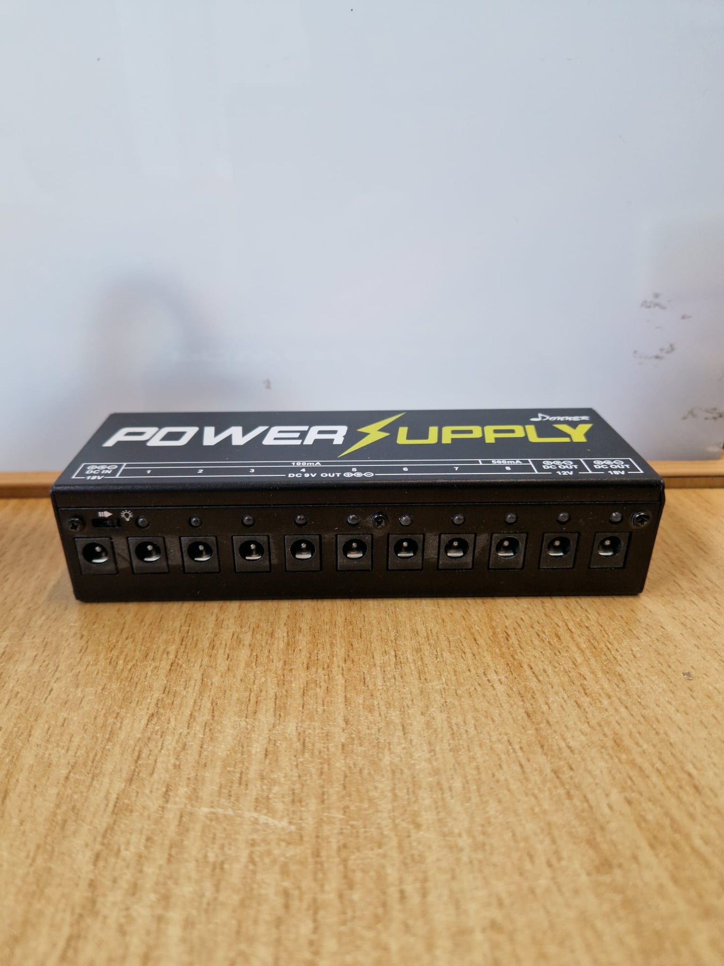 Donner Power Supply Boxed with Cables & Instructions – 12m Warranty