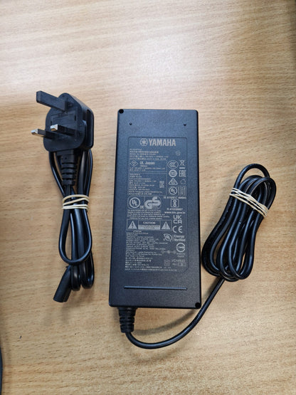 Yamaha StagePas 100BTR Battery PA Speaker & Case  – 12m Warranty