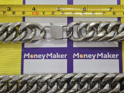 HEAVY BASE METAL CLOSE-CURB LINK NECKLACE