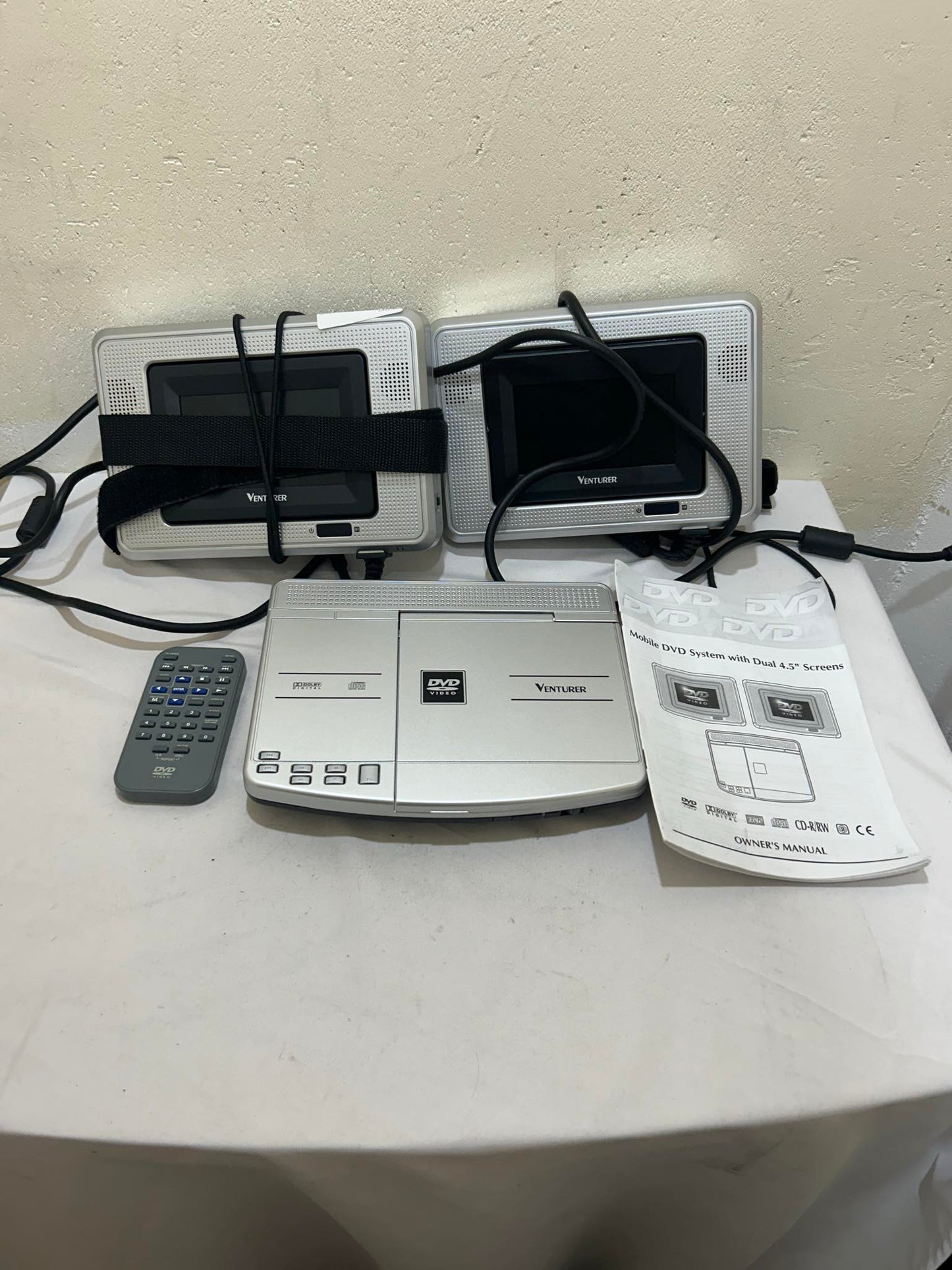 Venturer Portable DVD Player with two screens, remote and travel bag