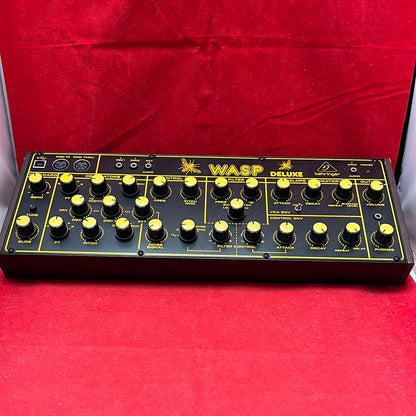 Behringer Wasp Deluxe