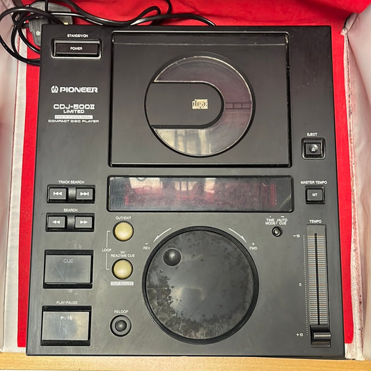 Demon DJ Equipment Tabletop CD player (DN-S1200) - Money Maker 