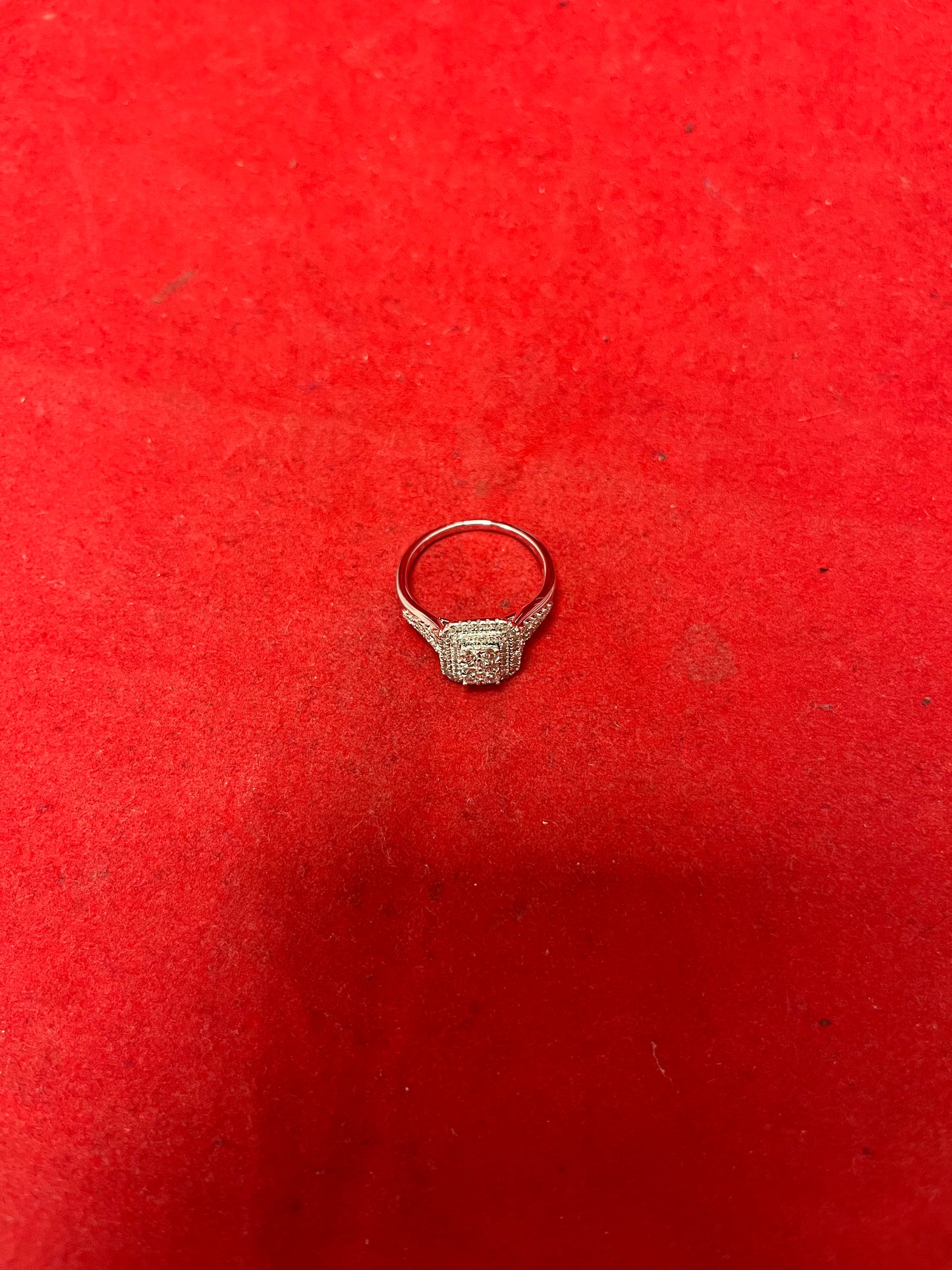 9ct White Gold Diamond Ring